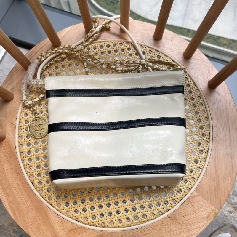 Ch**el hobo 22 bags